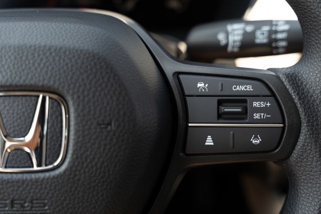 2026 Honda HR-V LX photo 22