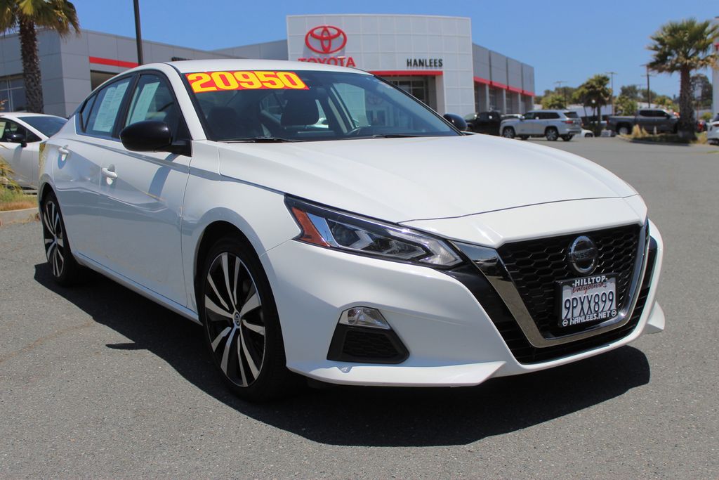 2022 Nissan Altima 2.5 SR photo 3