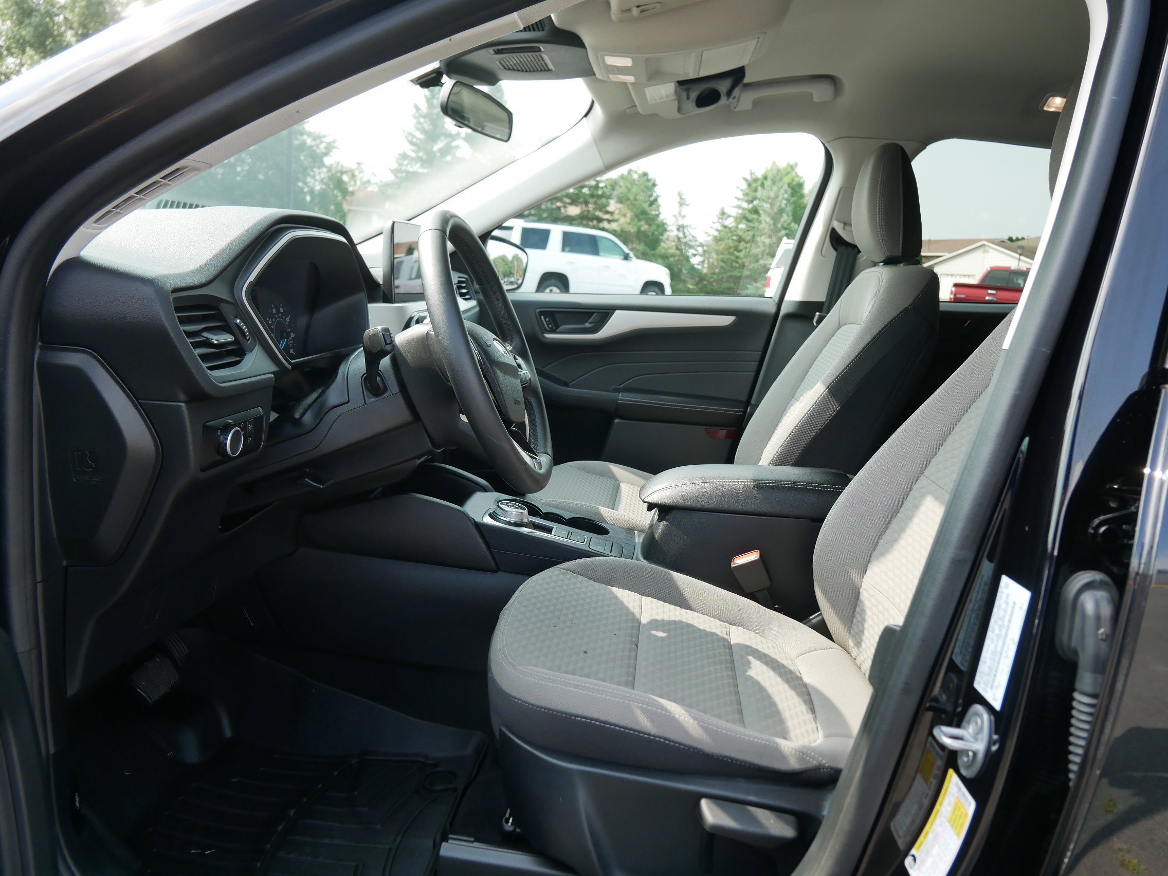 2022 Ford Escape SE photo 5