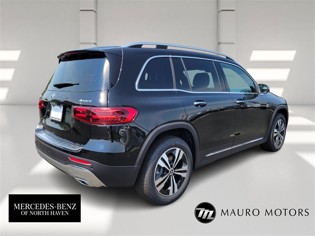 2025 Mercedes Benz GLB 250 4MATIC photo 2