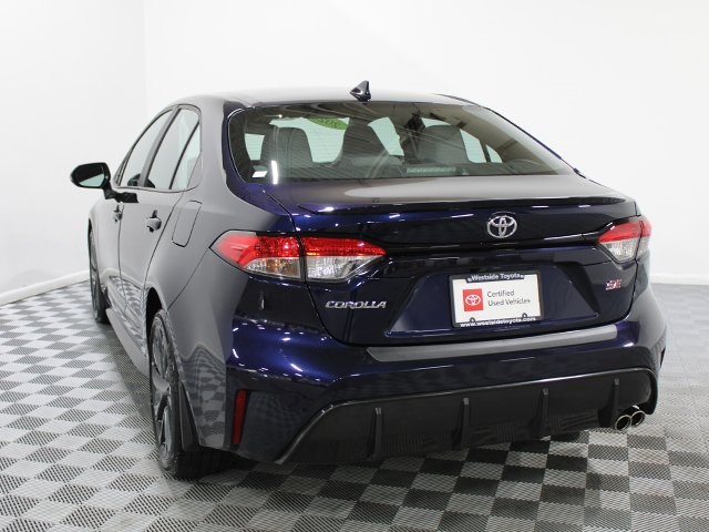 2023 Toyota Corolla SE photo 3