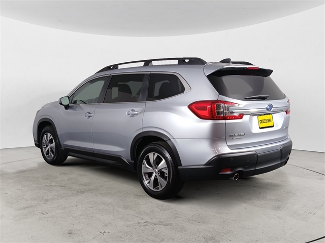 2024 Subaru Ascent Premium photo 3