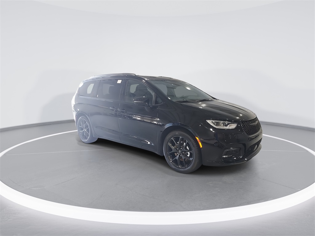 2026 Chrysler Pacifica Limited photo 2