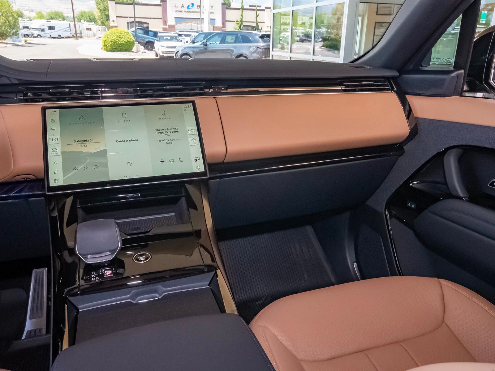 2025 Land Rover Range Rover Sport SE photo 36