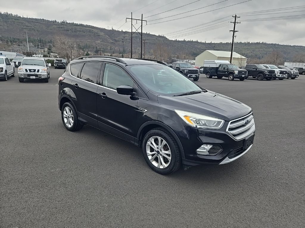 Used 2017 Ford Escape SE with VIN 1FMCU9GD9HUD32890 for sale in The Dalles, OR