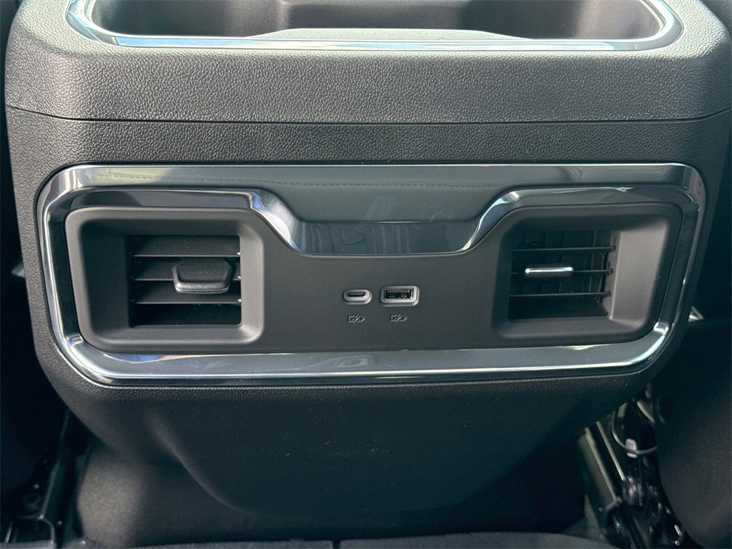 2026 GMC SIERRA - Image 30