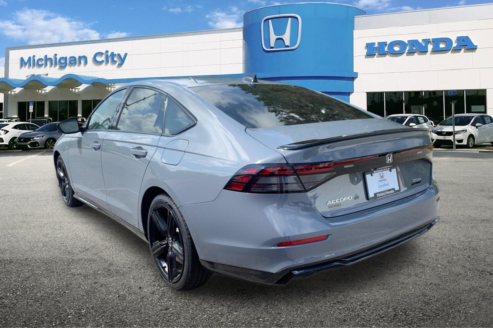 2023 Honda Accord Hybrid Sport-L photo 3