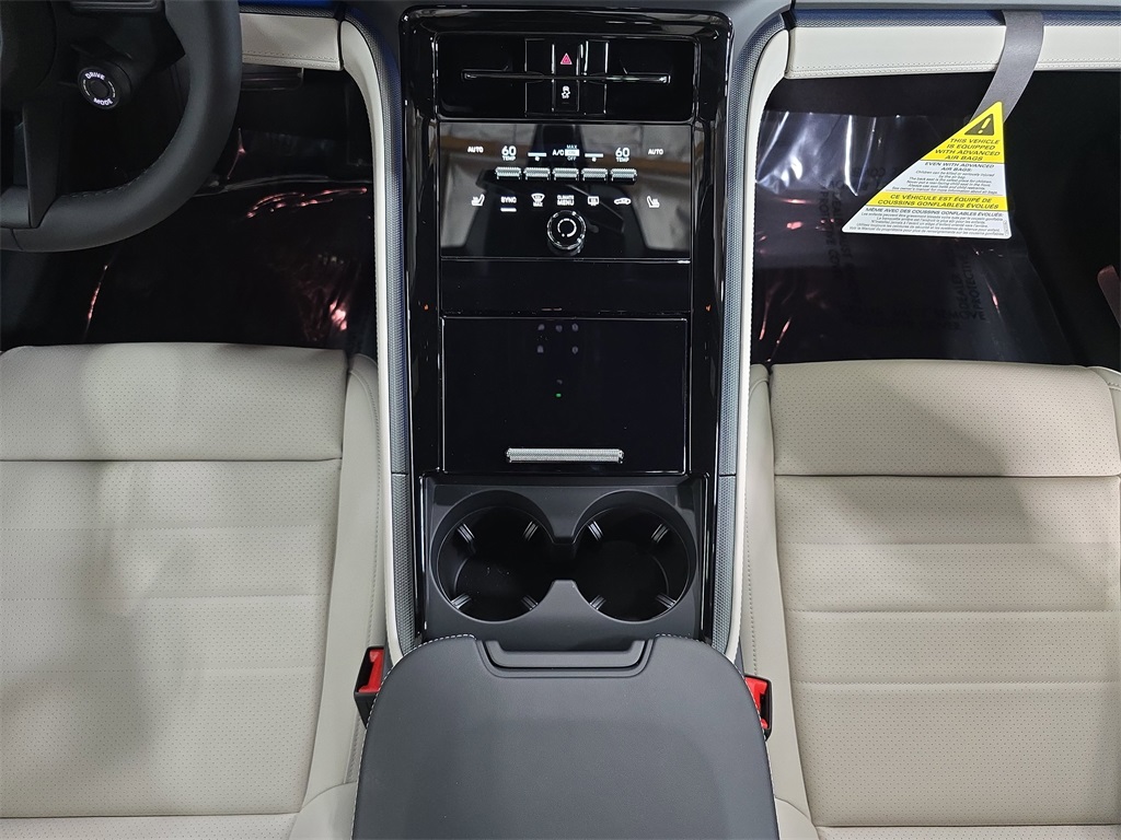 2026 Porsche Panamera E-Hybrid 4 photo 20