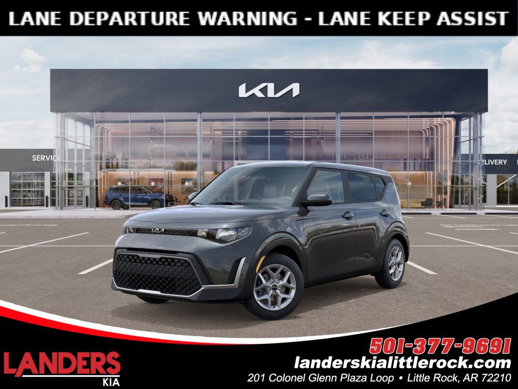 2025 Kia Soul LX's photo