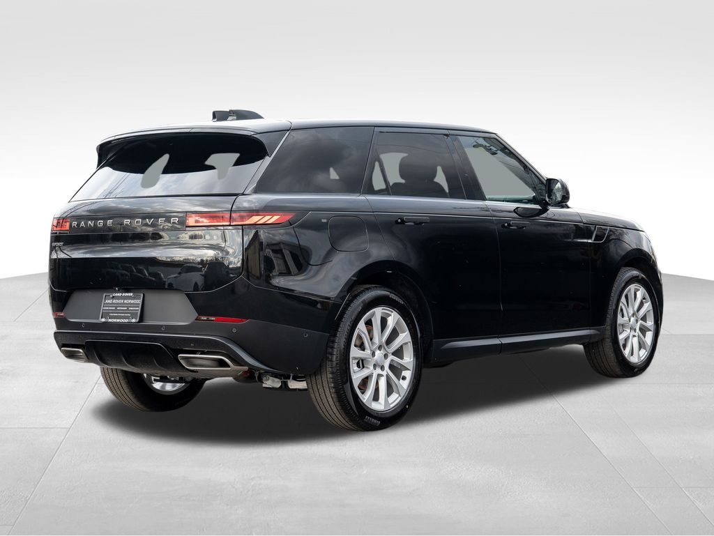 2025 Land Rover Range Rover Sport SE photo 4