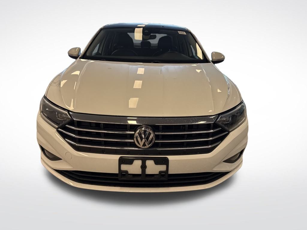 2019 Volkswagen Jetta SEL Premium photo 2