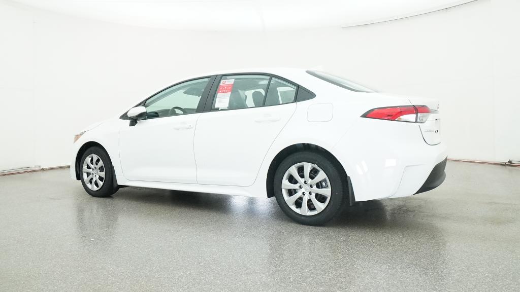 2026 Toyota Corolla LE photo 12