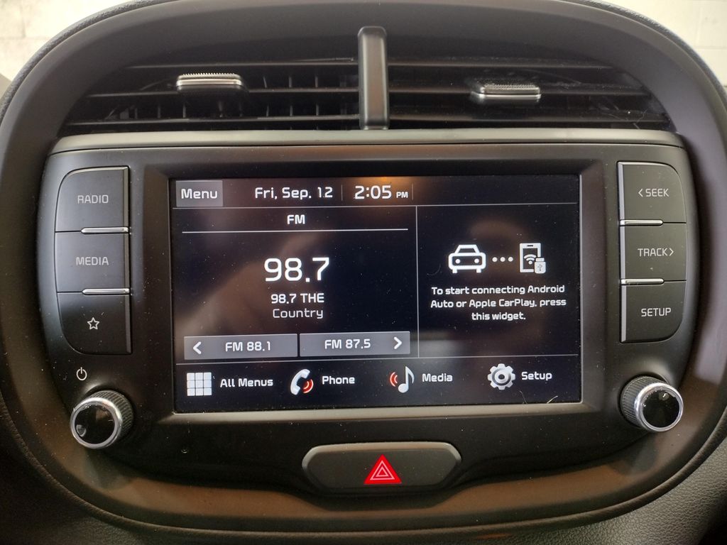 2023 Kia Soul LX photo 24