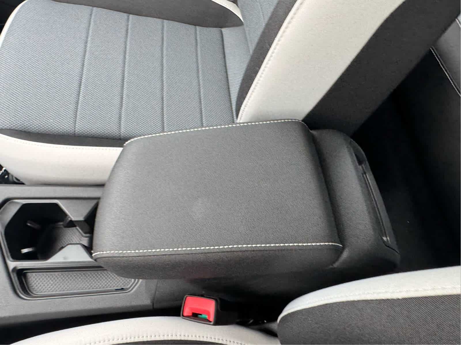 2025 Volkswagen Taos S photo 22