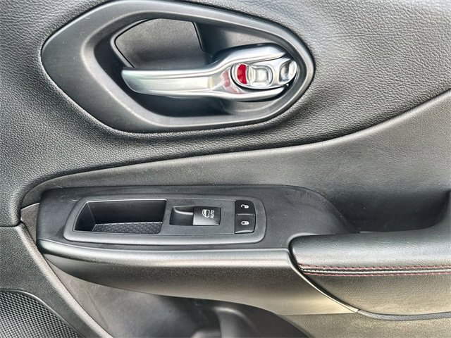 2020 Jeep Cherokee Trailhawk photo 18