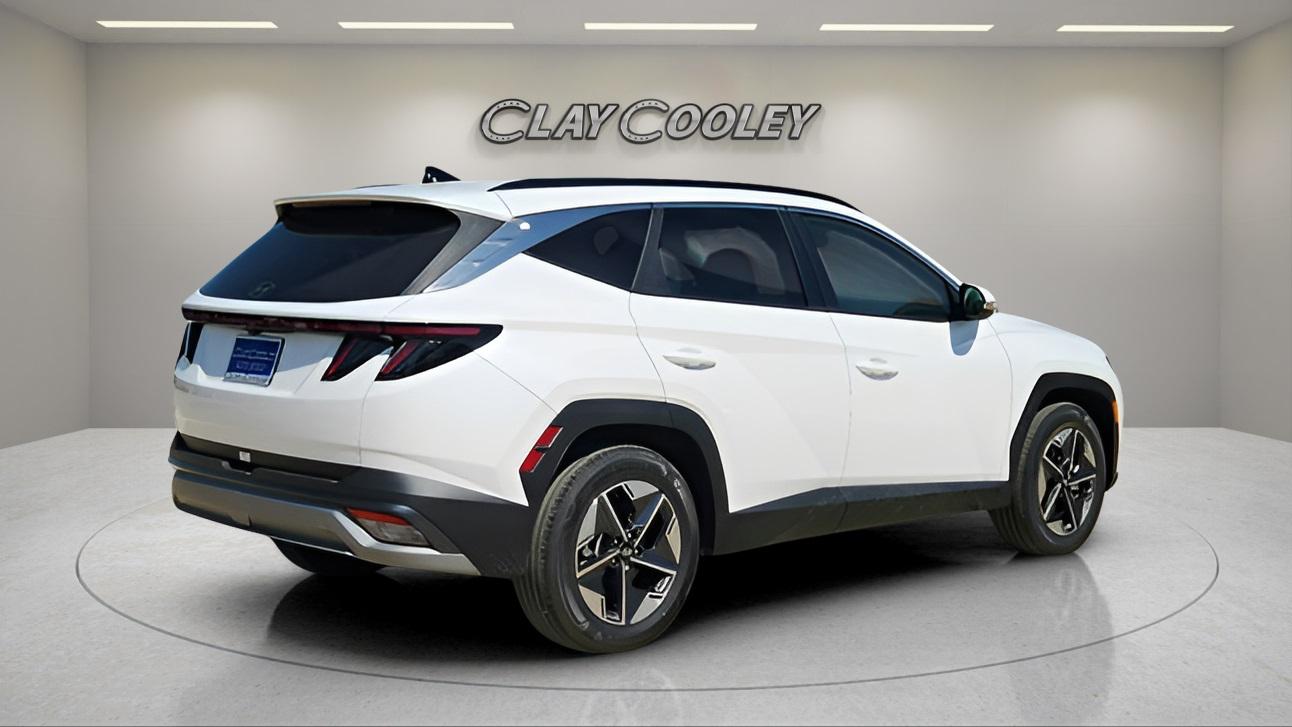 2025 Hyundai Tucson SEL Convenience photo 3