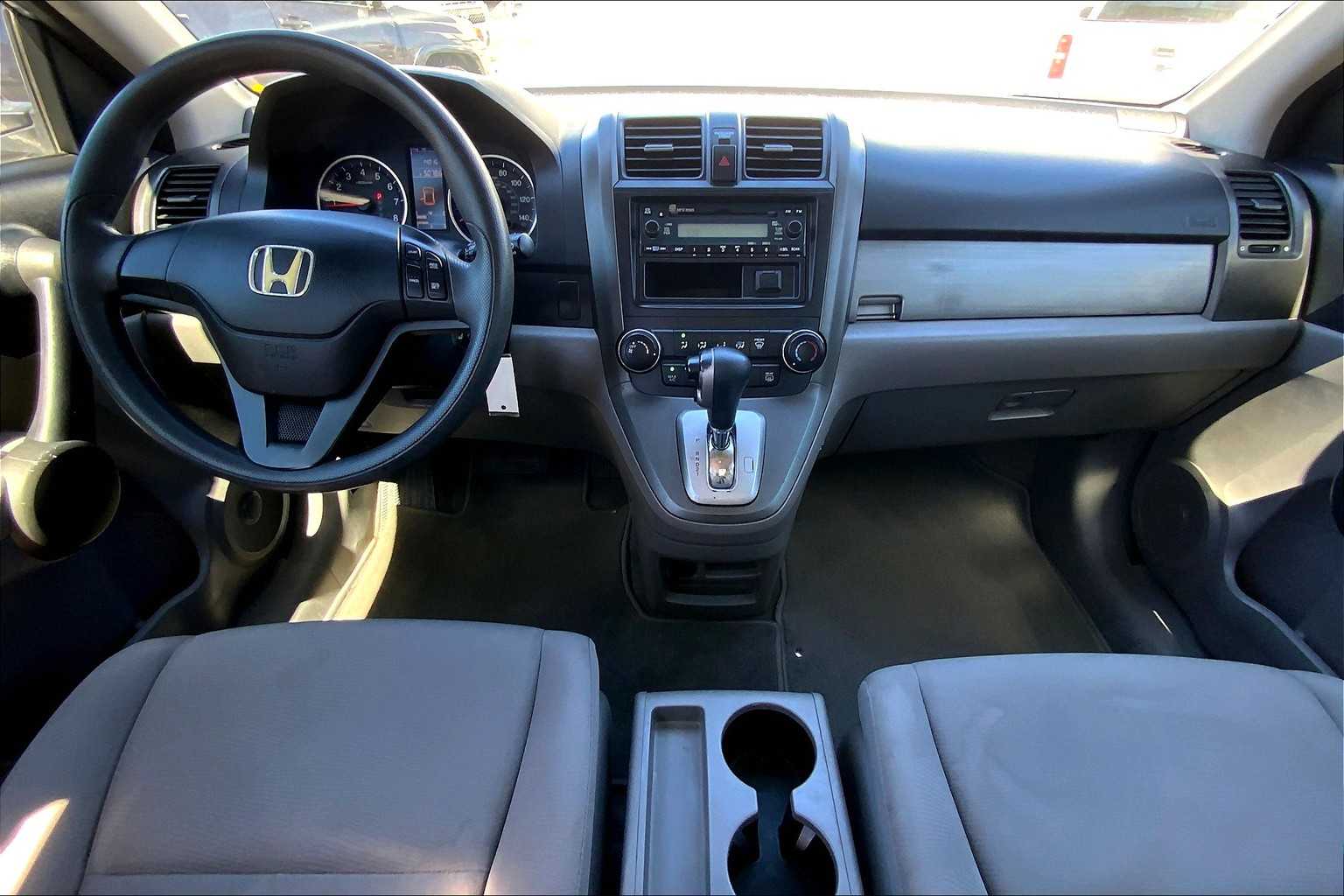 2010 Honda CR-V LX photo 13