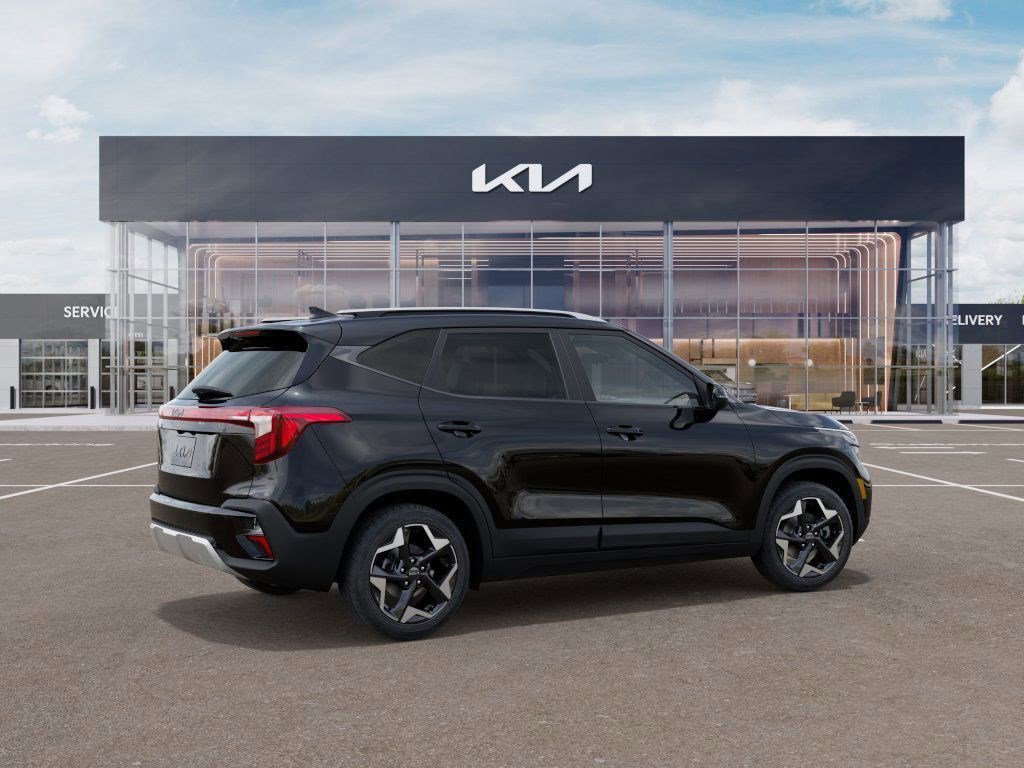 2025 Kia Seltos S X-Line photo 5