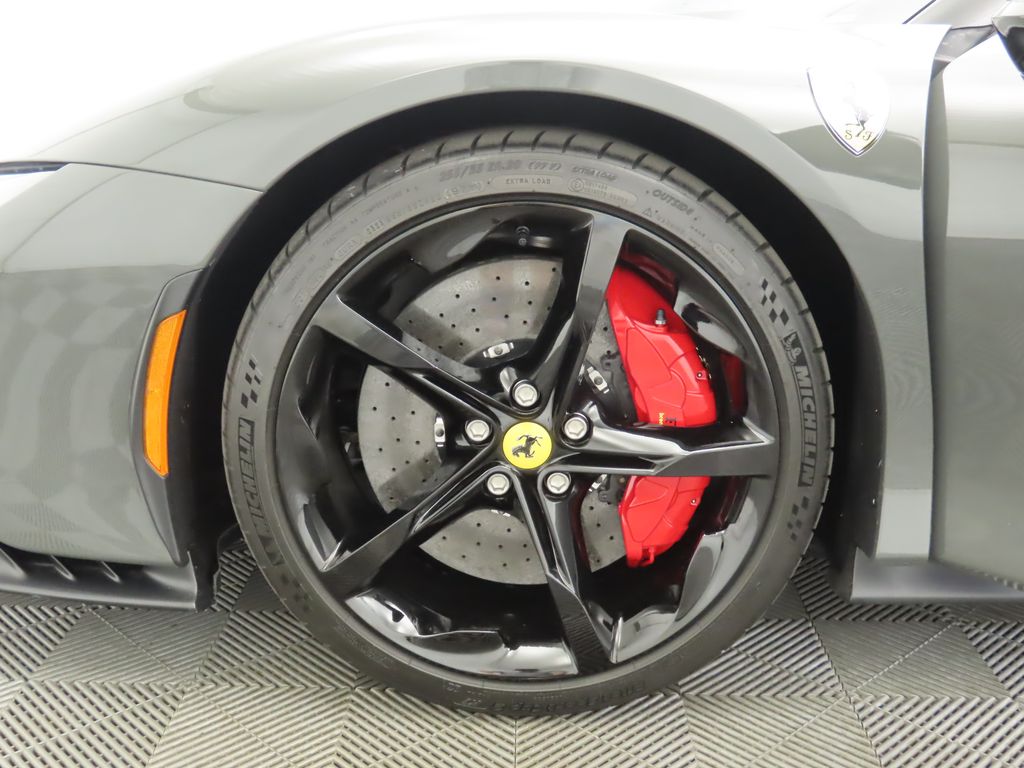 2024 Ferrari SF90 Stradale Base photo 22