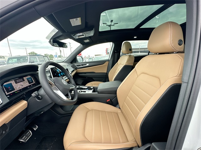 2025 Volkswagen Atlas Cross Sport SEL R-Line photo 9