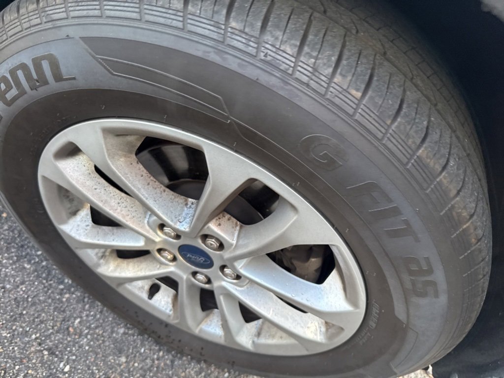 2022 Ford Escape SE photo 4