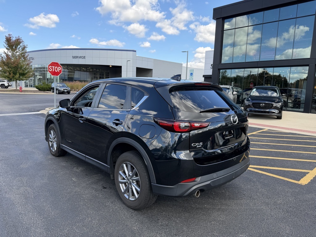 2023 Mazda CX-5 2.5 S Preferred photo 2
