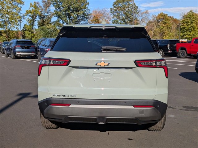 2026 Chevrolet Equinox LT photo 3