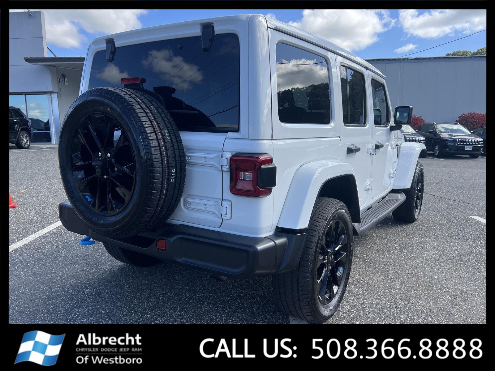 2022 Jeep Wrangler Unlimited Sahara 4xe photo 5