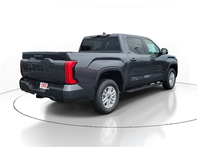 2025 Toyota Tundra SR5 CrewMax photo 4