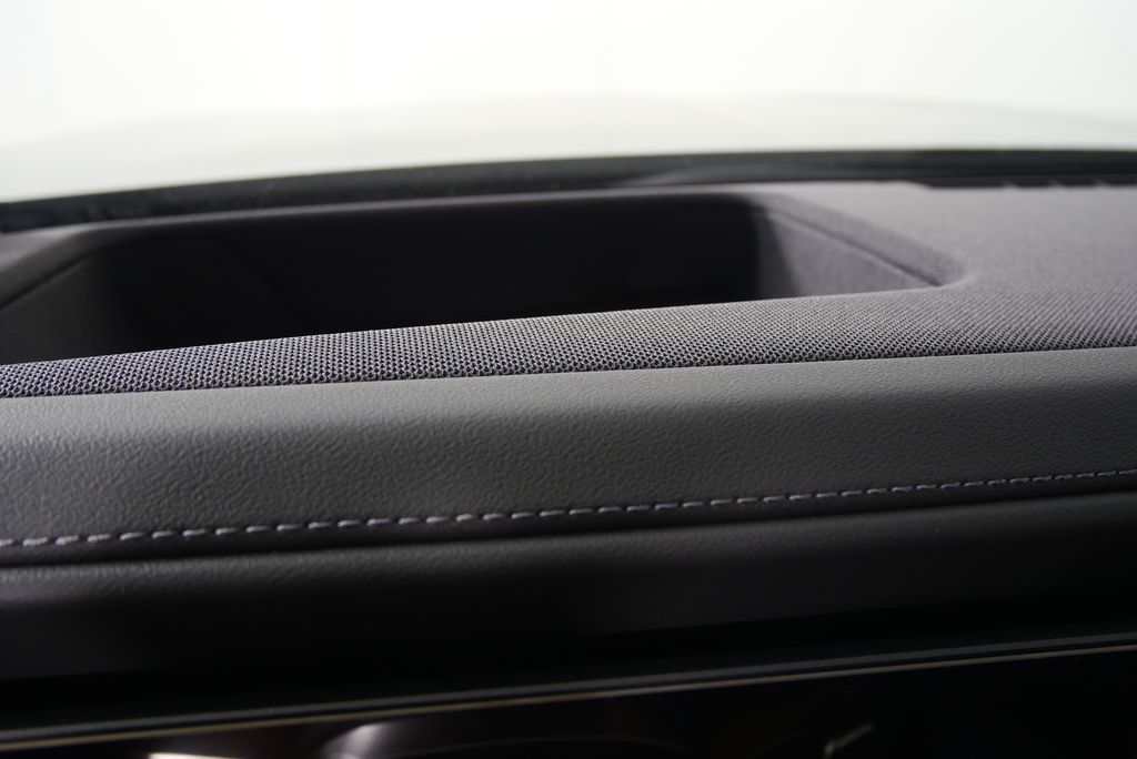 2025 Bmw 740i photo 21