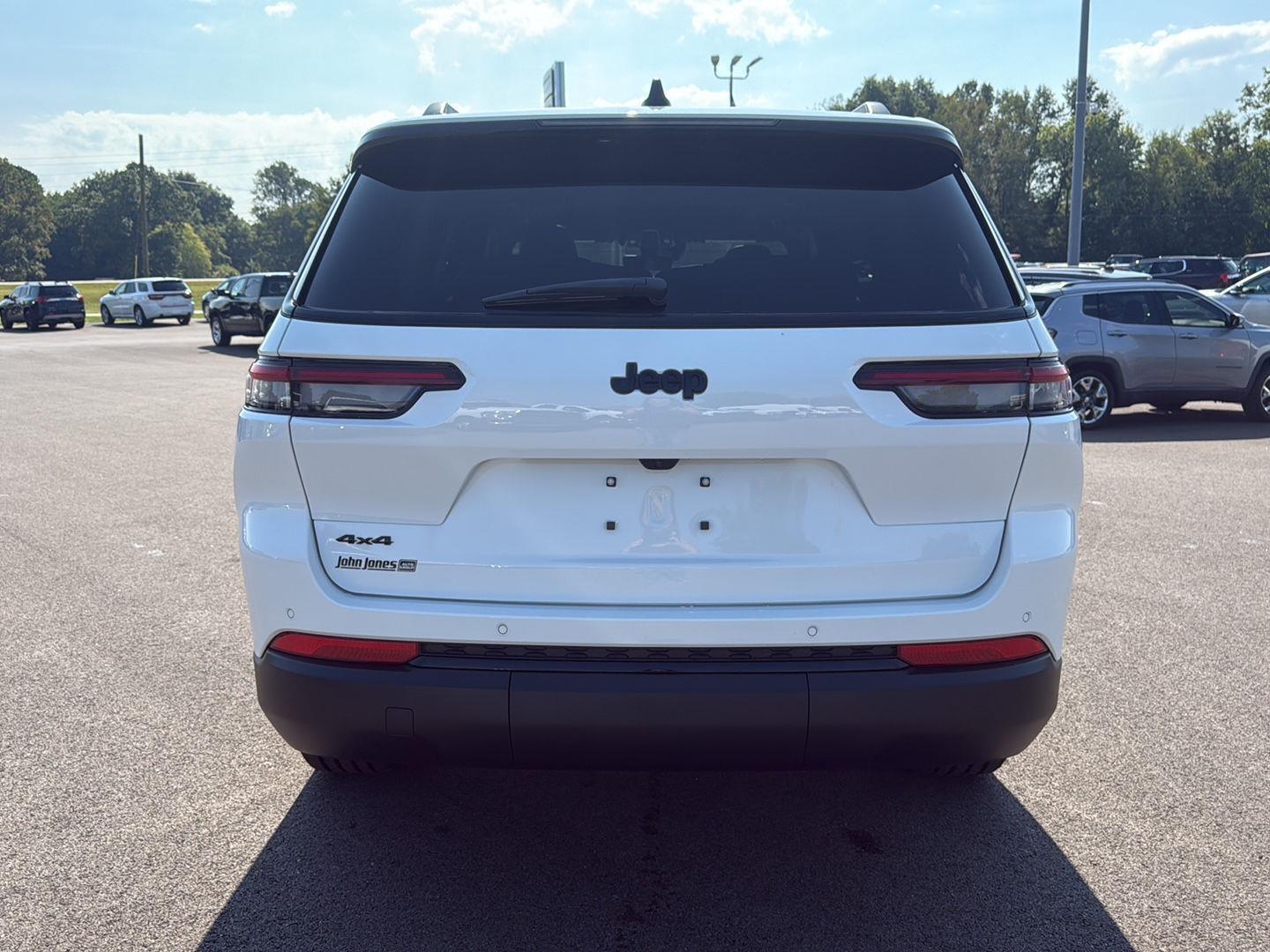 2025 Jeep Grand Cherokee Altitude X photo 16
