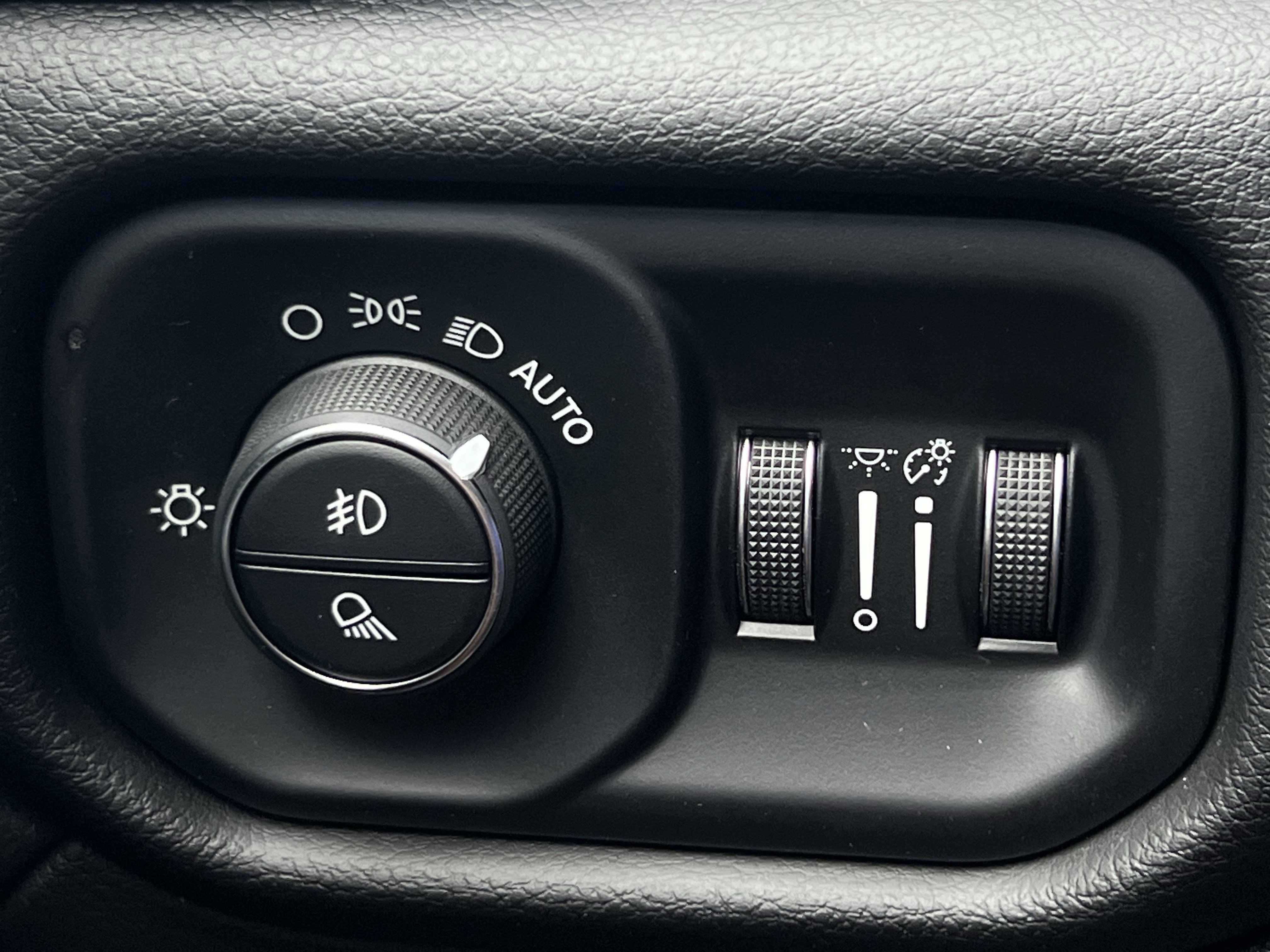 2024 Ram 2500 Laramie photo 11