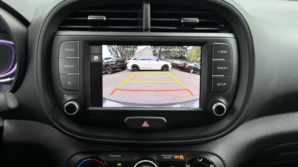 2024 Kia Soul LX photo 16