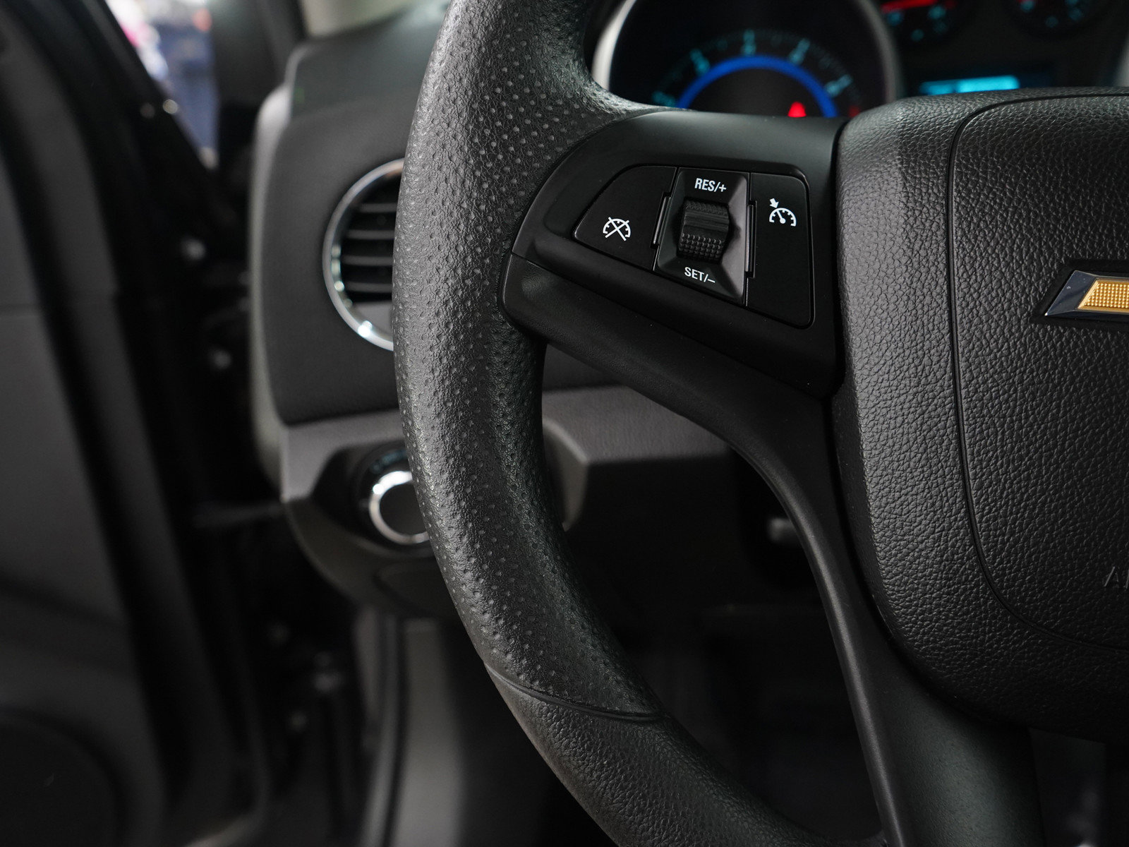 2016 Chevrolet Cruze LT photo 20