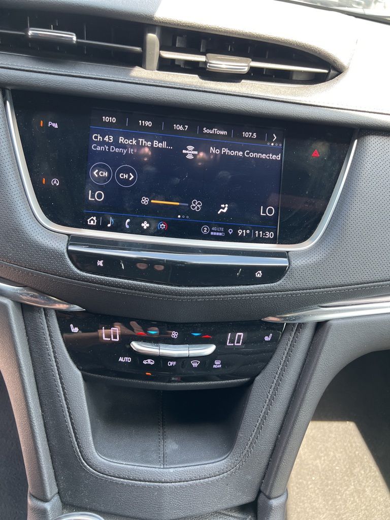 2022 Cadillac XT5 Luxury photo 13