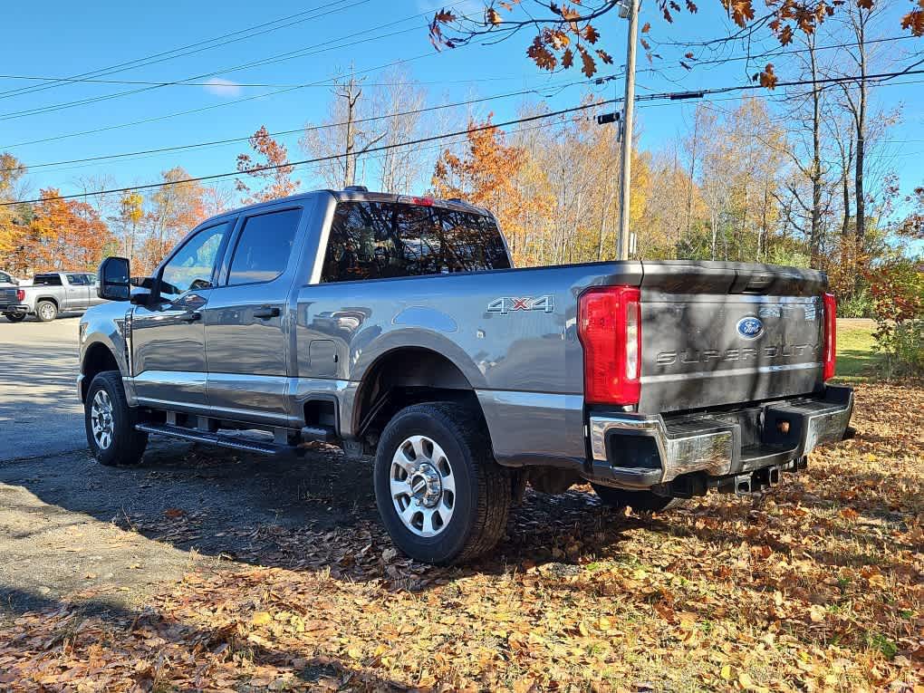 2024 Ford F-250 XLT photo 3