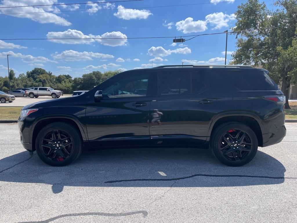 2020 Chevrolet Traverse Premier photo 3