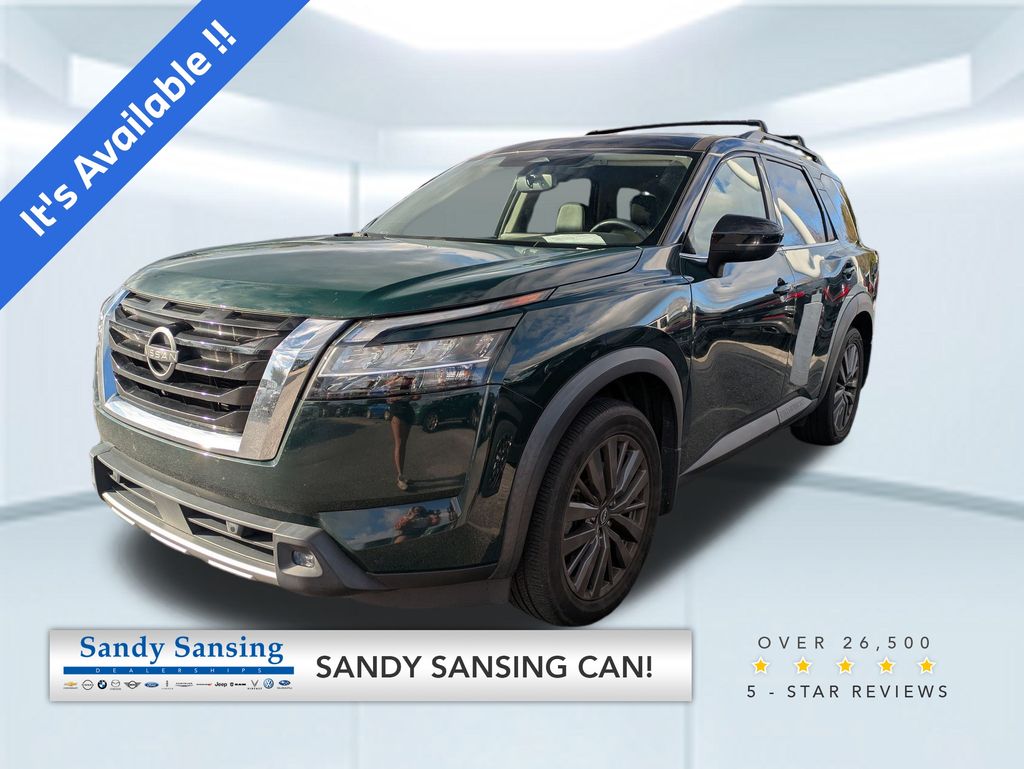 2022 Nissan Pathfinder SL's photo