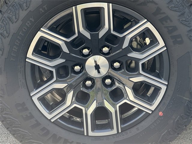 2026 Chevrolet Colorado Z71 photo 13