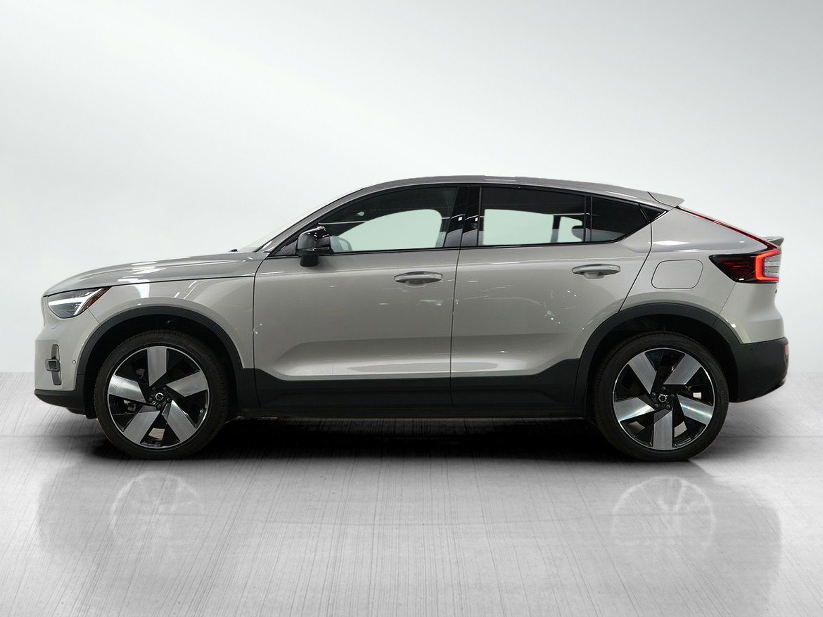 Used 2023 Volvo C40 Ultimate with VIN YV4ED3GMXP2062988 for sale in Hopkins, MN