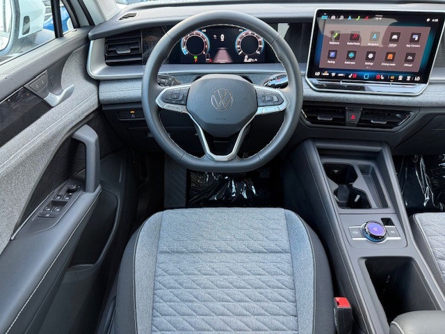 2025 Volkswagen Tiguan S photo 22