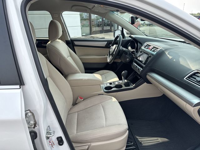 2017 Subaru Outback 2.5i Premium photo 24