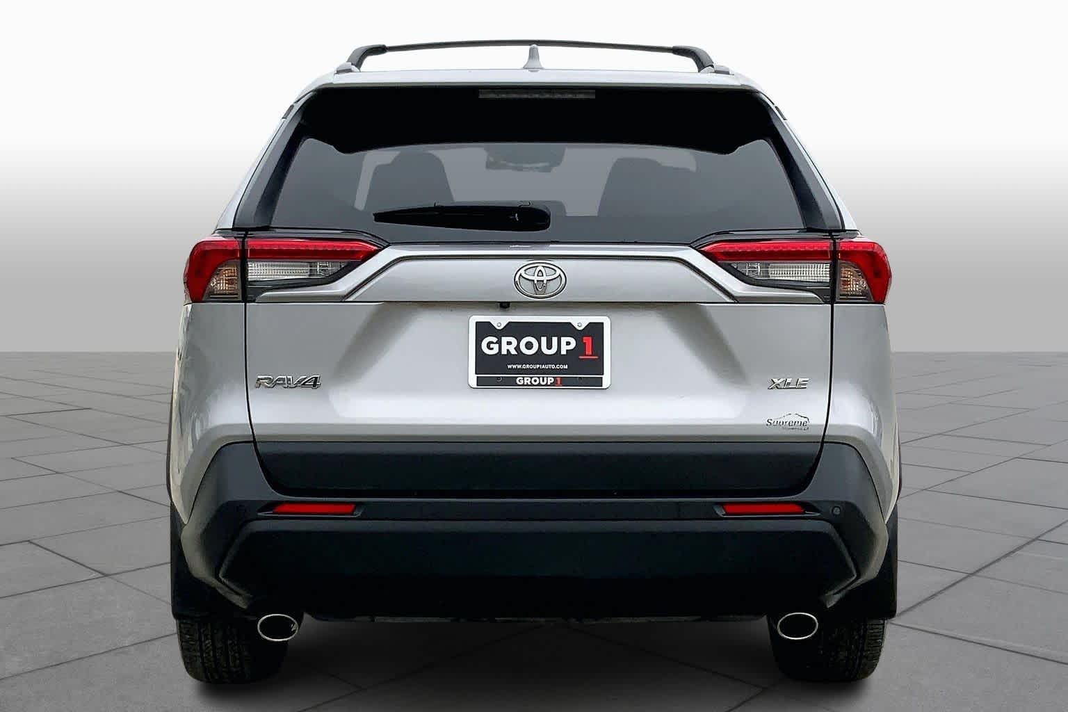 2024 Toyota RAV4 XLE Premium photo 4