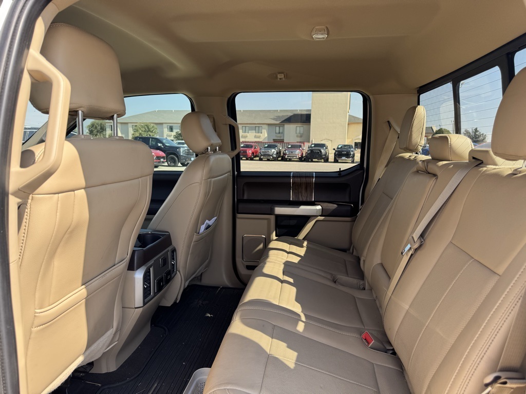 2019 Ford F-150 Lariat photo 2