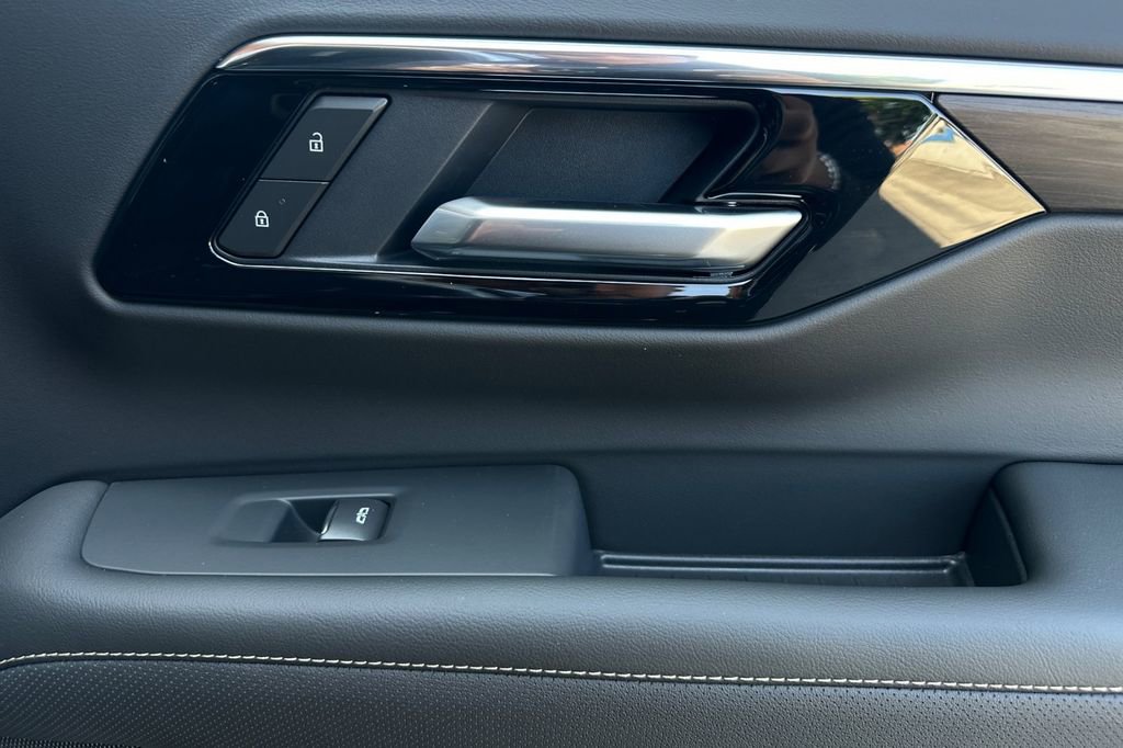 2026 Chevrolet Tahoe Premier photo 22