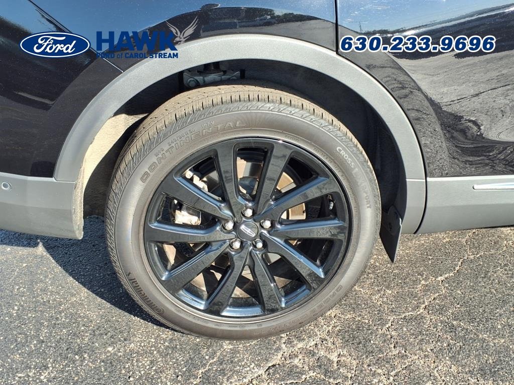 2023 Lincoln Nautilus Reserve photo 3