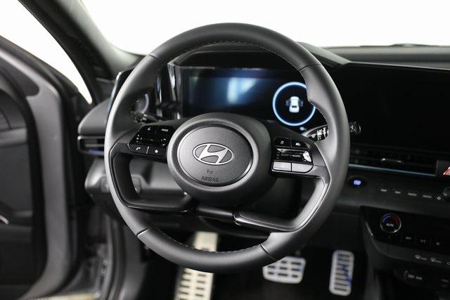 2025 Hyundai Elantra Hybrid SEL Sport photo 3