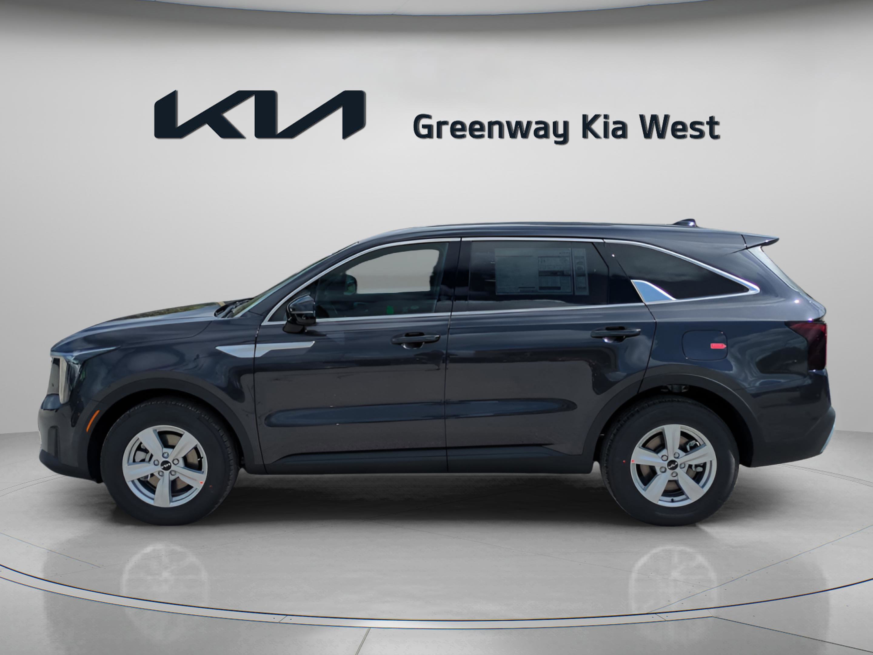 2026 Kia Sorento LX photo 4