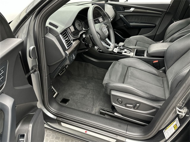 2022 Audi SQ5 Premium photo 3
