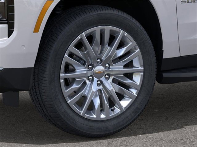 2025 Chevrolet Suburban Premier photo 8